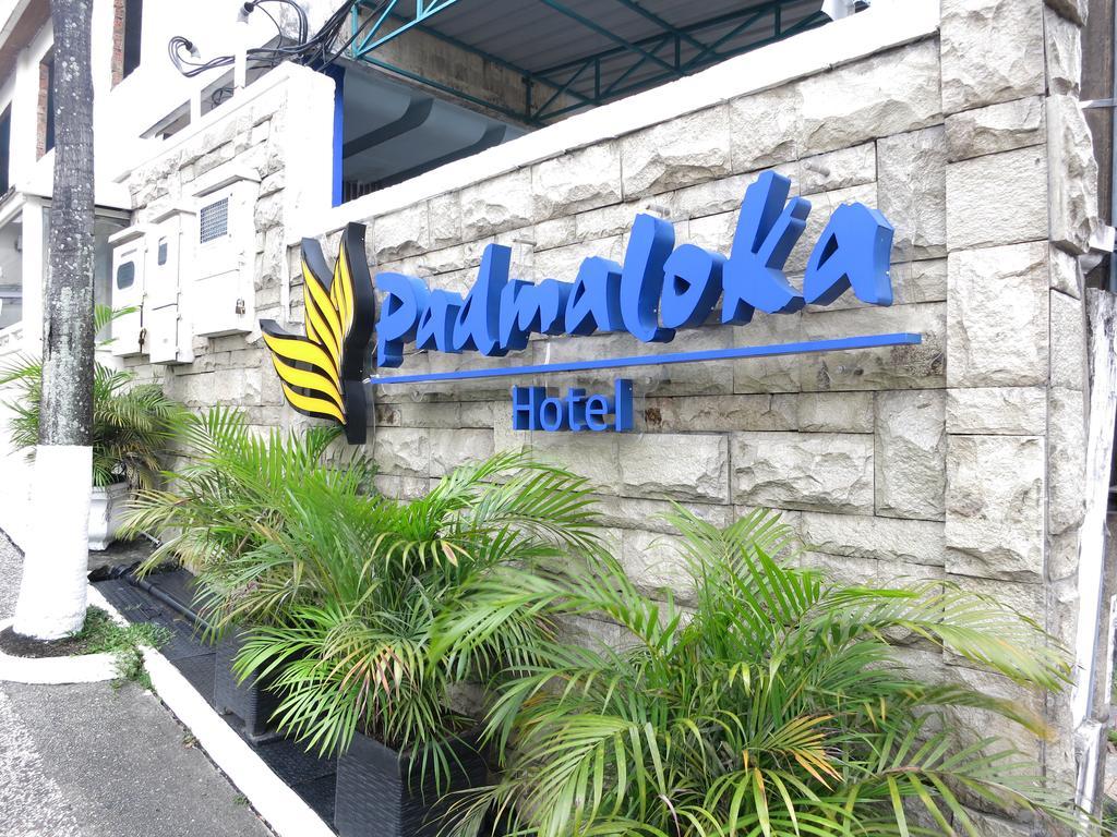 Padmaloka Hotel Tarakan Exterior photo